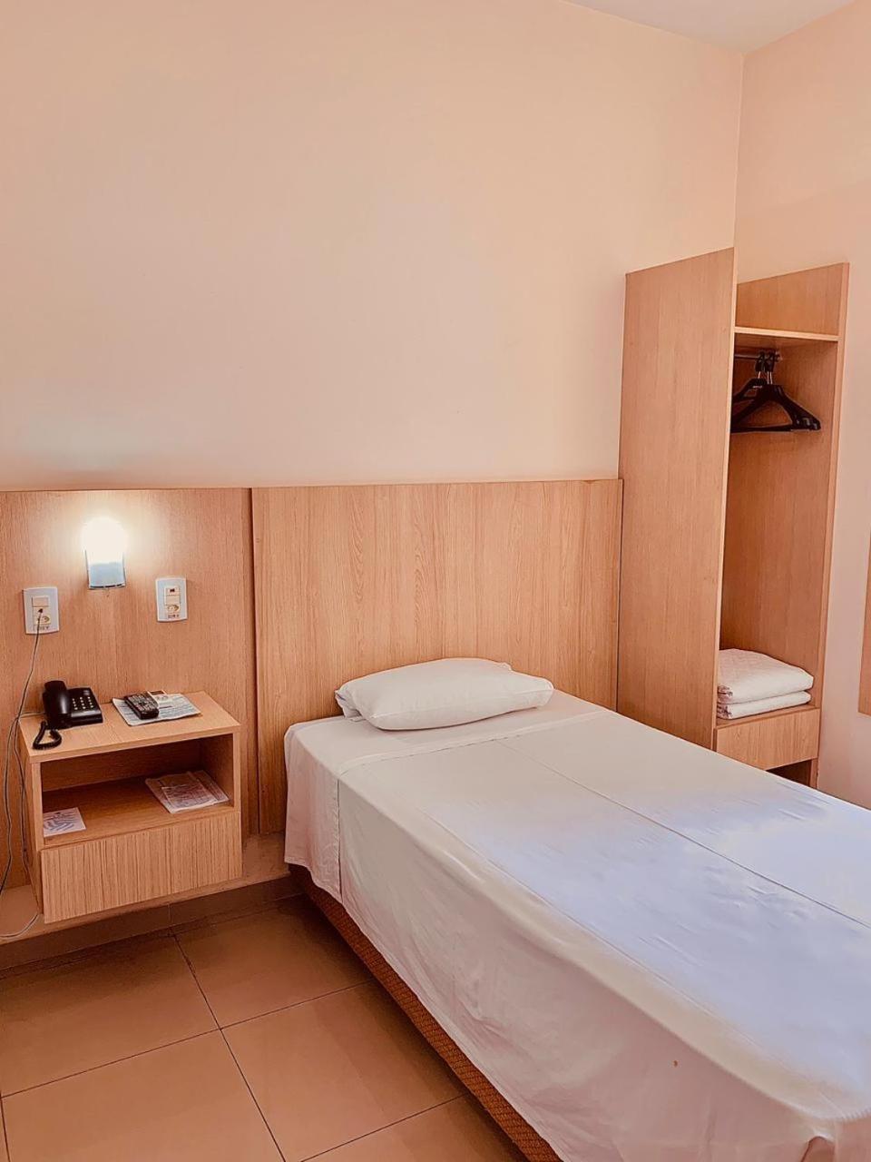 Victoria Plaza Hotel بالماس المظهر الخارجي الصورة